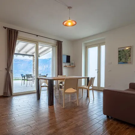 Hotel apartamentowy Oasi Da Vinci Tignale