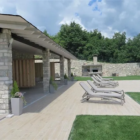 Hotel apartamentowy Oasi Da Vinci Tignale
