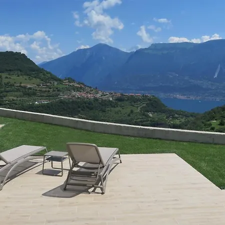 Oasi Da Vinci Garda View Апарт-отель Тиньяле