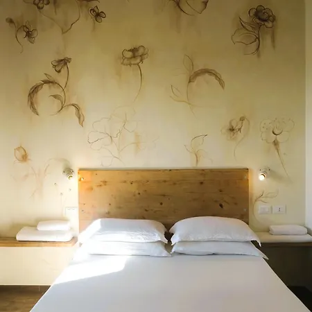 Hotel apartamentowy Oasi Da Vinci Tignale