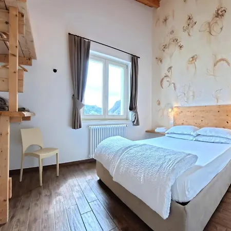 Апарт-отель Oasi Da Vinci Garda View Тиньяле