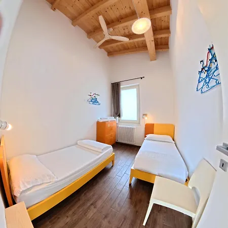 Oasi Da Vinci Garda View Апарт-отель
